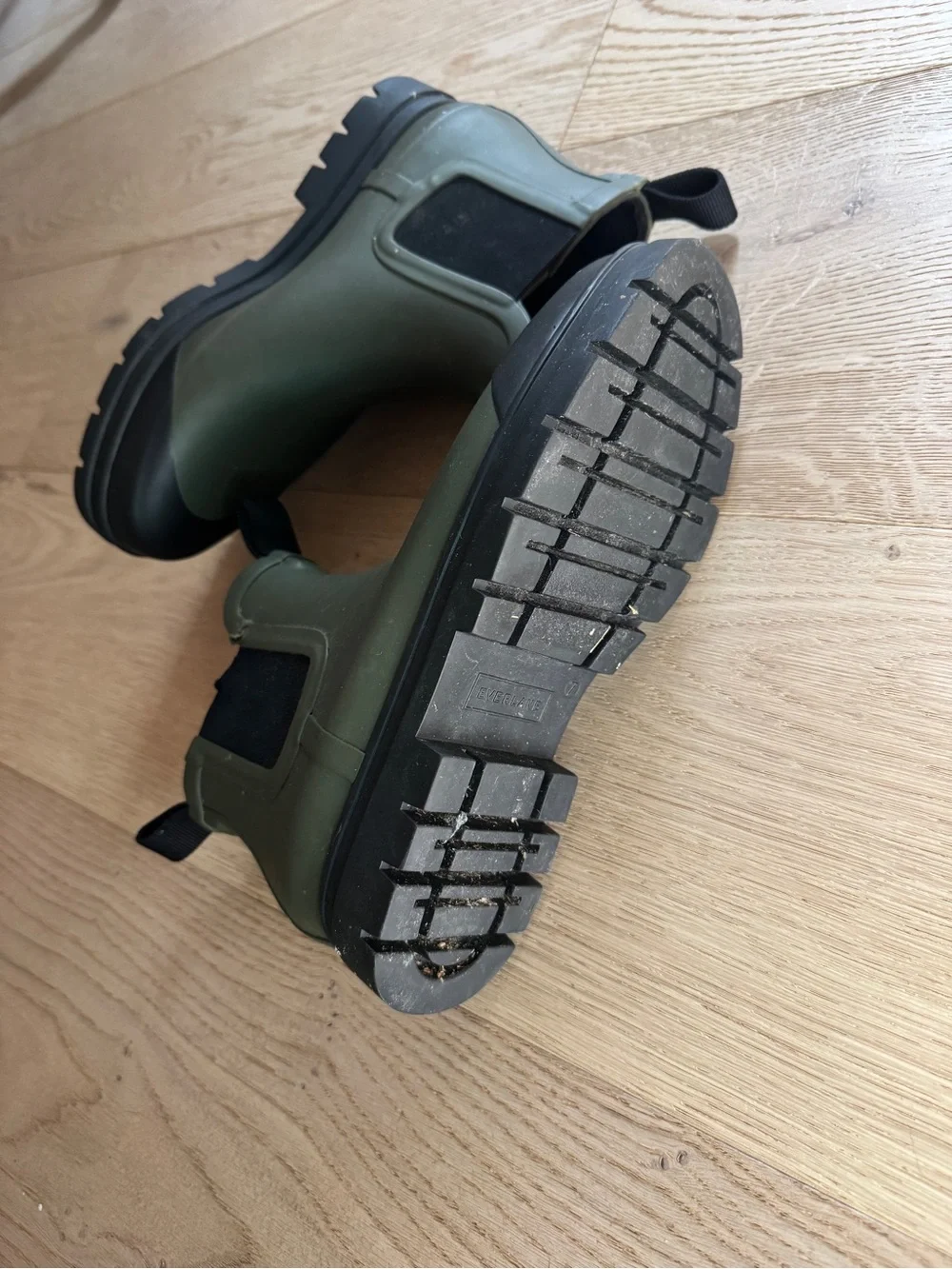 Everlane Olive Green Chelsea Rain Boots